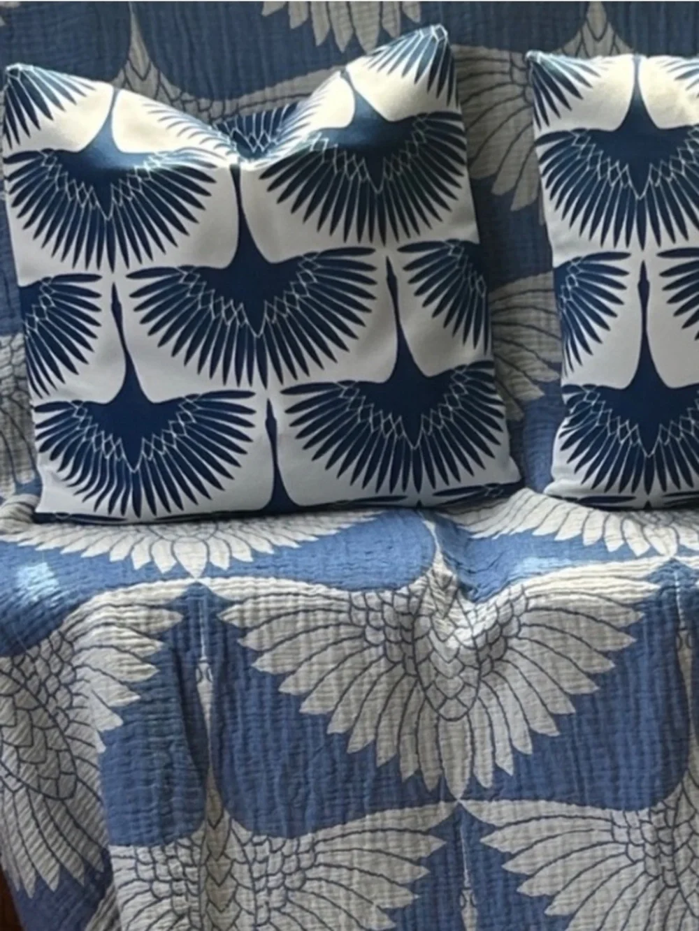 Viral 2026 Birds Jacquard Weave Reversible New With Tags 55 x 75 Soundside Blue